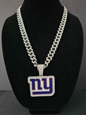 NFL New York Giants 18 Inch Bling Necklace Pendant Chain Link Football‎ Jewelry